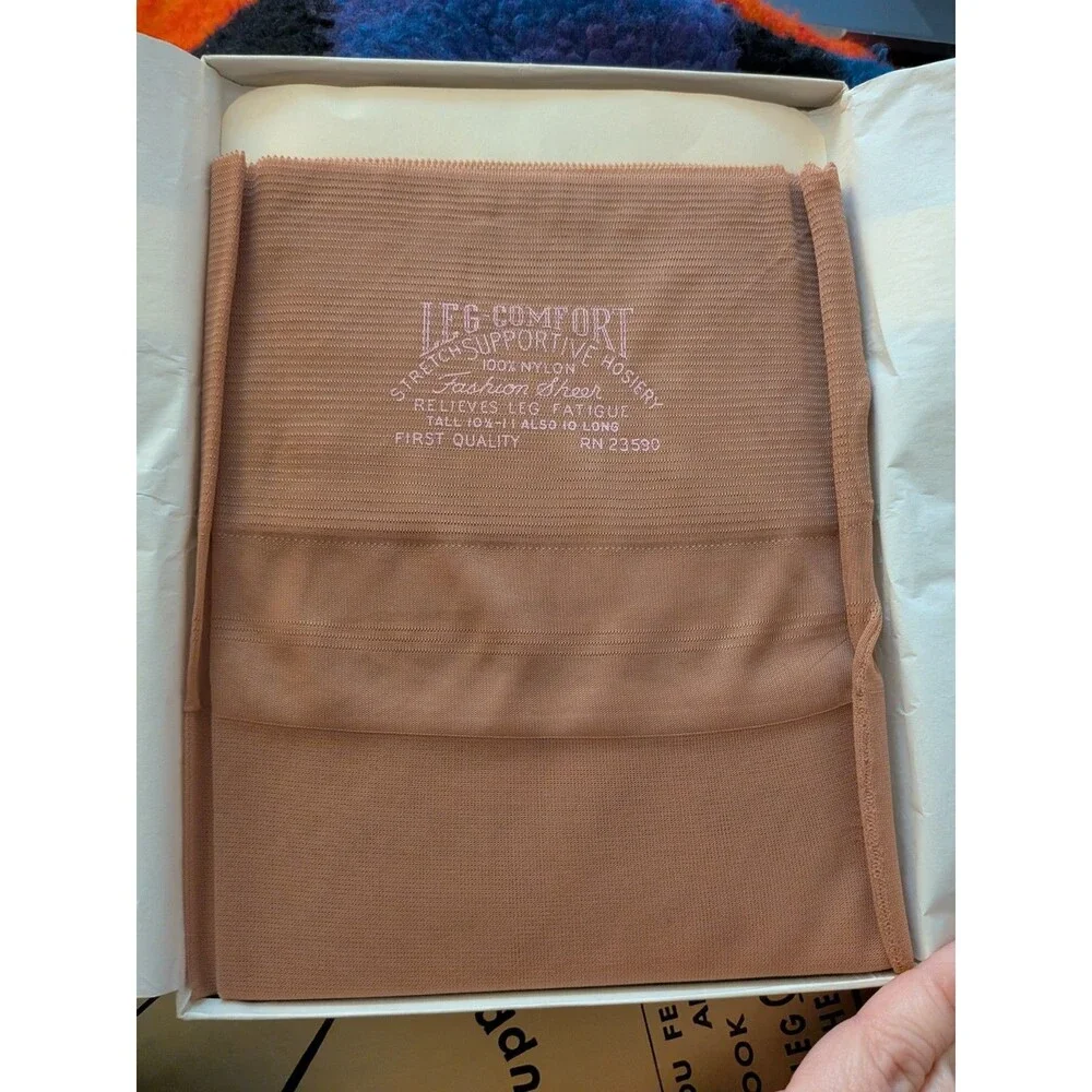 Vintage Nylons 1960s NIB NOS Leg Comfort Tall 10.5-11 Nu Beige